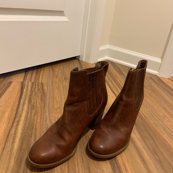 Timberland slip on heeled boots - Picture 2 of 4